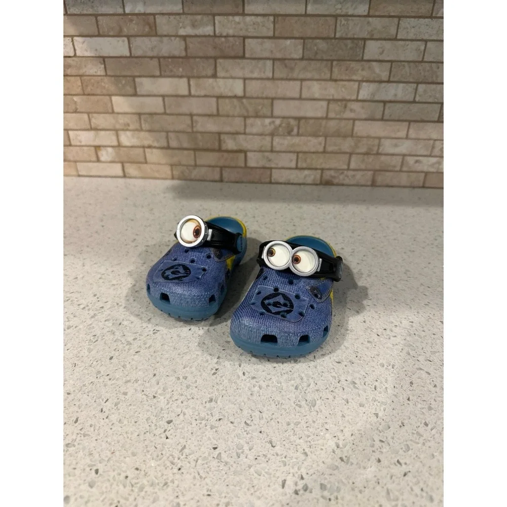 Kid‎ Minion crocs